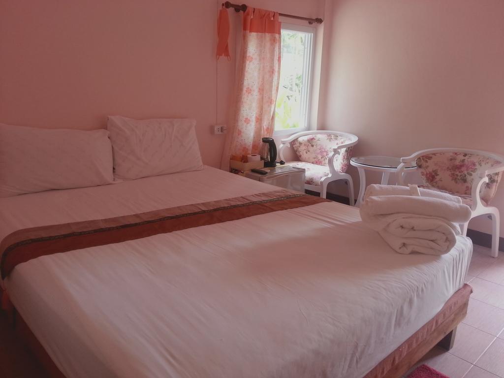 บ้านสนมณีโฮมสเตย์ Bansonmanee Homestay Khanom Chambre photo