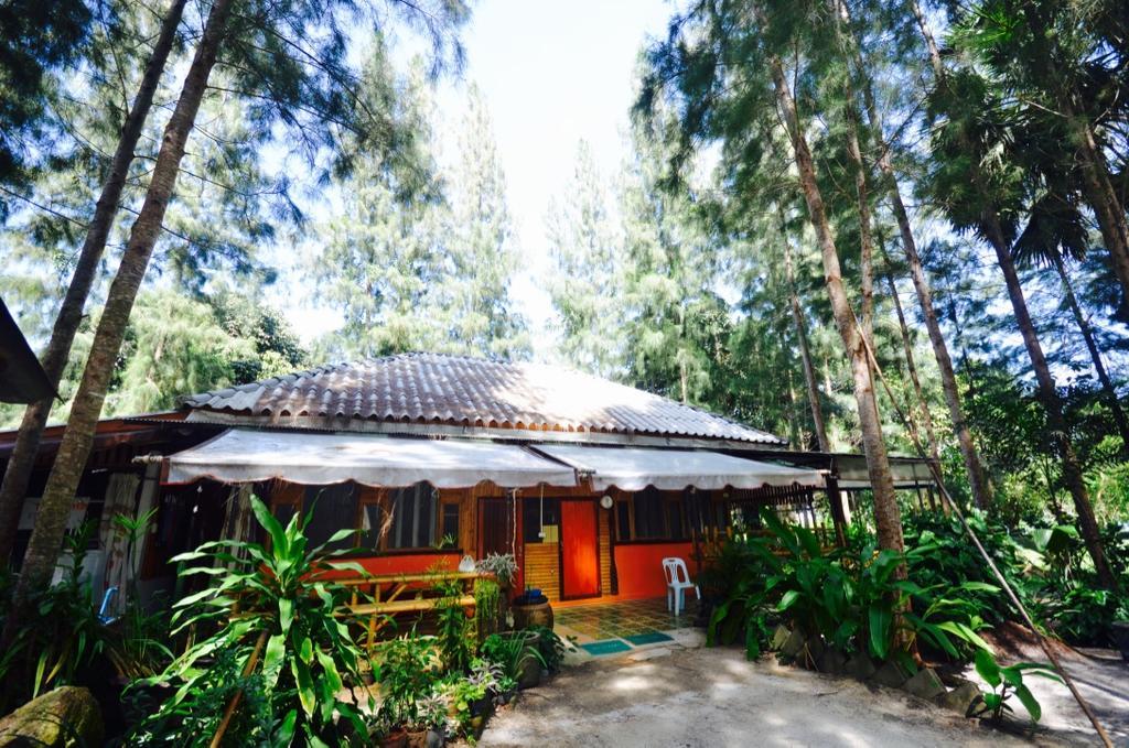 บ้านสนมณีโฮมสเตย์ Bansonmanee Homestay Khanom Extérieur photo